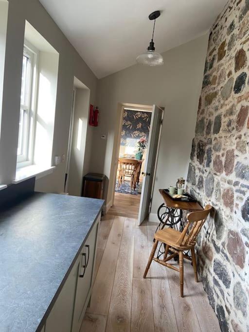 Signalman'S Cottage In Clachnaharry South Kessock المظهر الخارجي الصورة